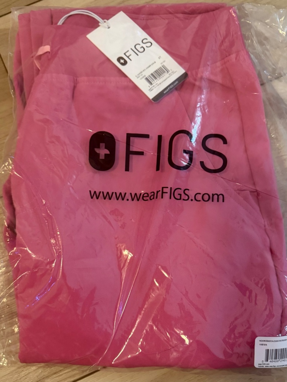 FIGS Scrub Set – Pink (M Top & S Tall Pants) NEW w/ Tags - Picture 3 of 3